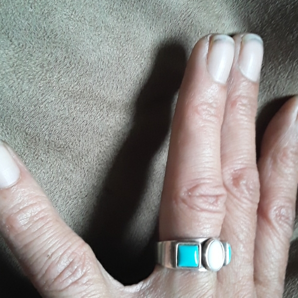 Turquoise ring - Picture 3 of 3
